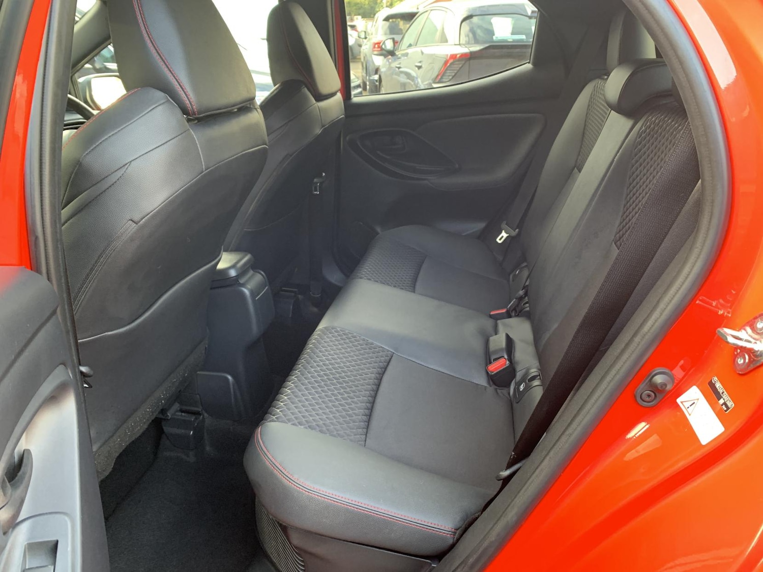 Used Toyota Yaris 2020 for sale - 76709821: Photo 11