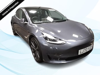 Tesla - Model 3