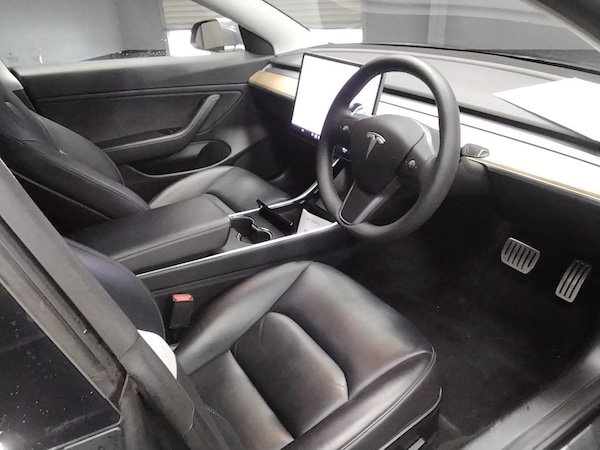 Used Tesla Model 3 2020 for sale - 76290602: Photo 5