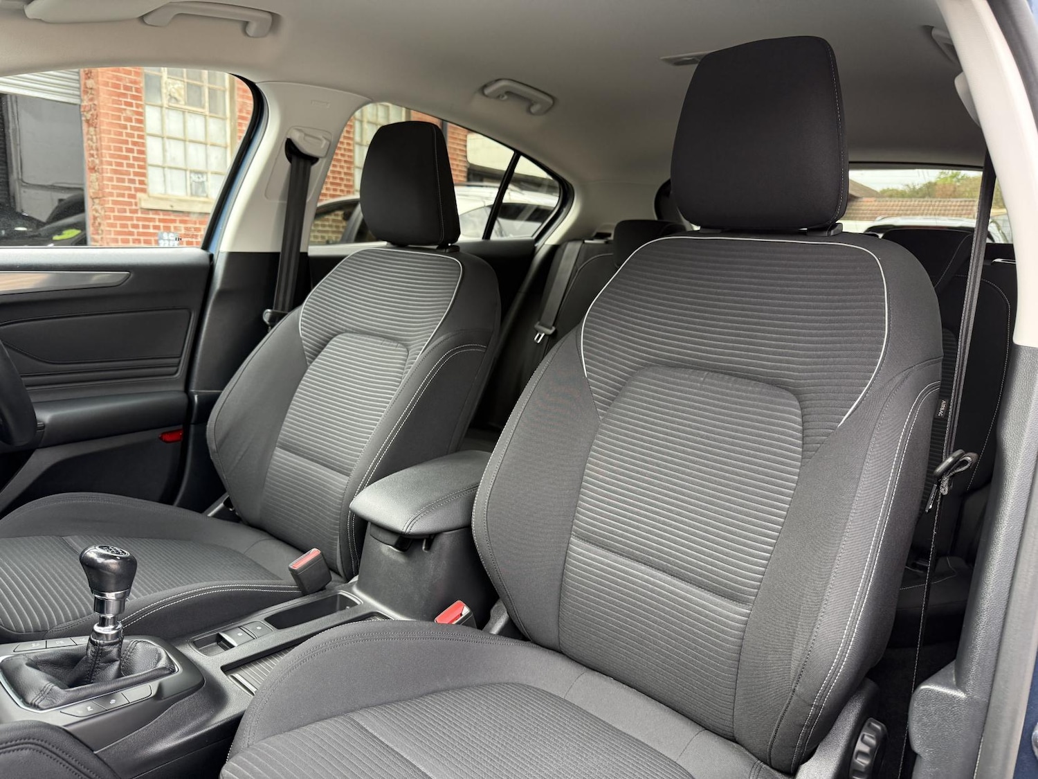 Used Ford Focus 2018 for sale - 76117684: Photo 13