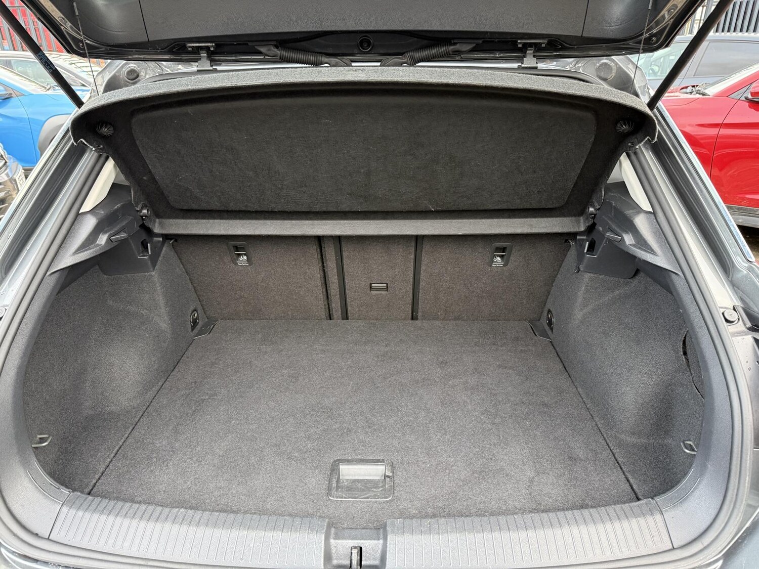 Used Volkswagen T-Roc 2018 for sale - 76431205: Photo 19