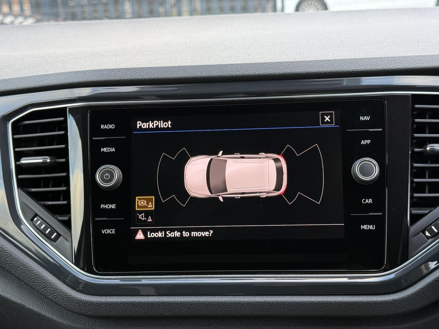 Used Volkswagen T-Roc 2018 for sale - 76431205: Photo 21