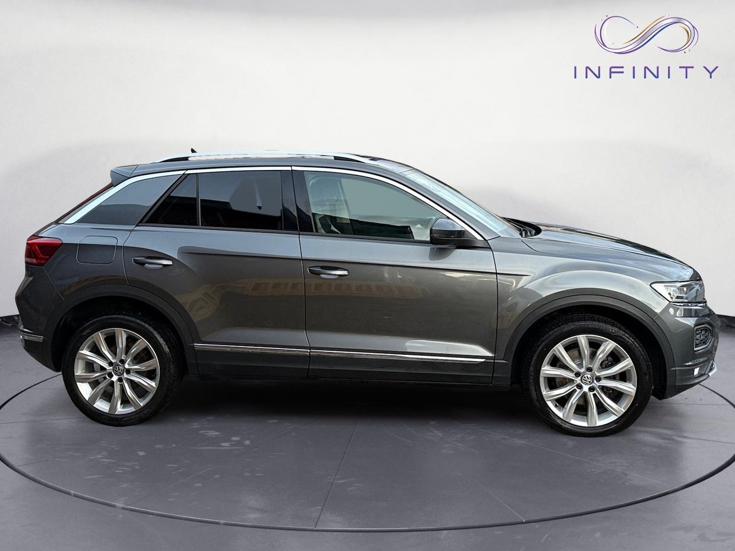 Used Volkswagen T-Roc 2018 for sale - 76431205: Photo 8