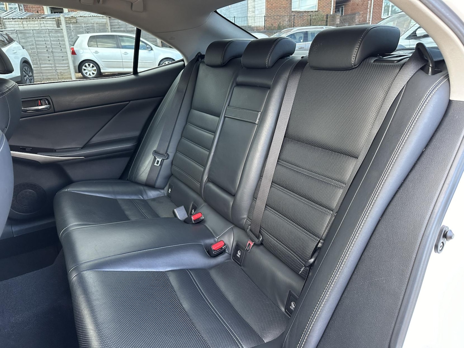 Used Lexus IS 2016 for sale - 76519543: Photo 10