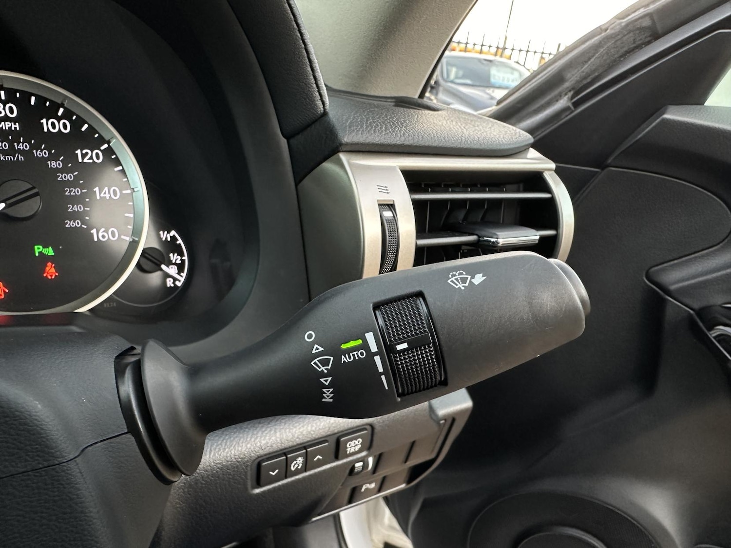 Used Lexus IS 2016 for sale - 76519543: Photo 26