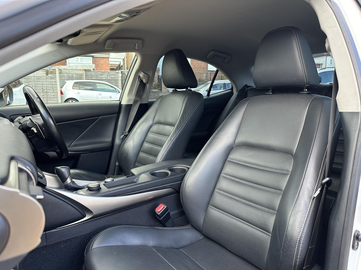 Used Lexus IS 2016 for sale - 76519543: Photo 9