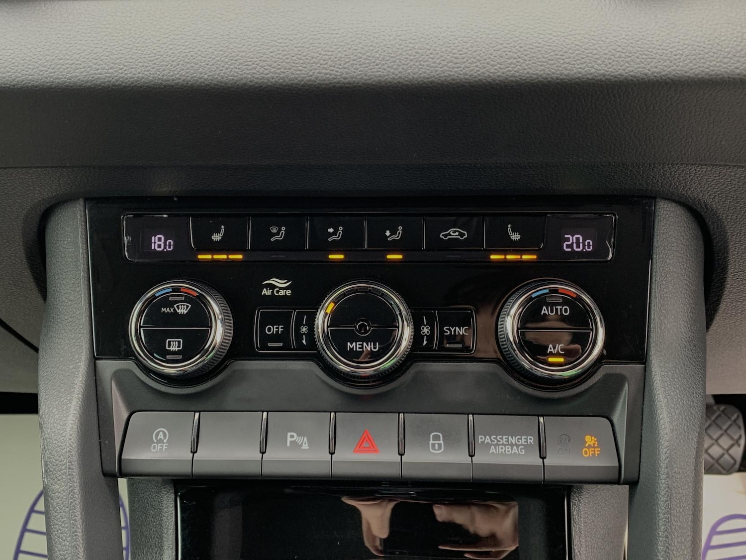 Used Skoda Karoq 2019 for sale - 76722769: Photo 28