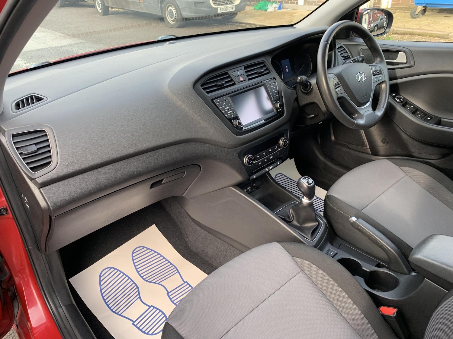 Used Hyundai i20 2017 for sale - 76384843: Photo 10