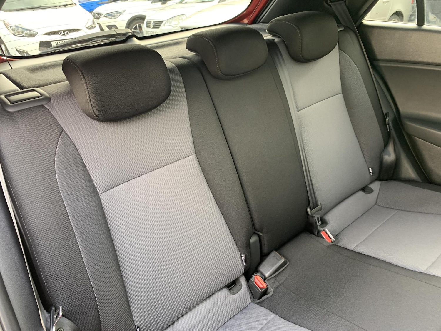 Used Hyundai i20 2017 for sale - 76384843: Photo 17