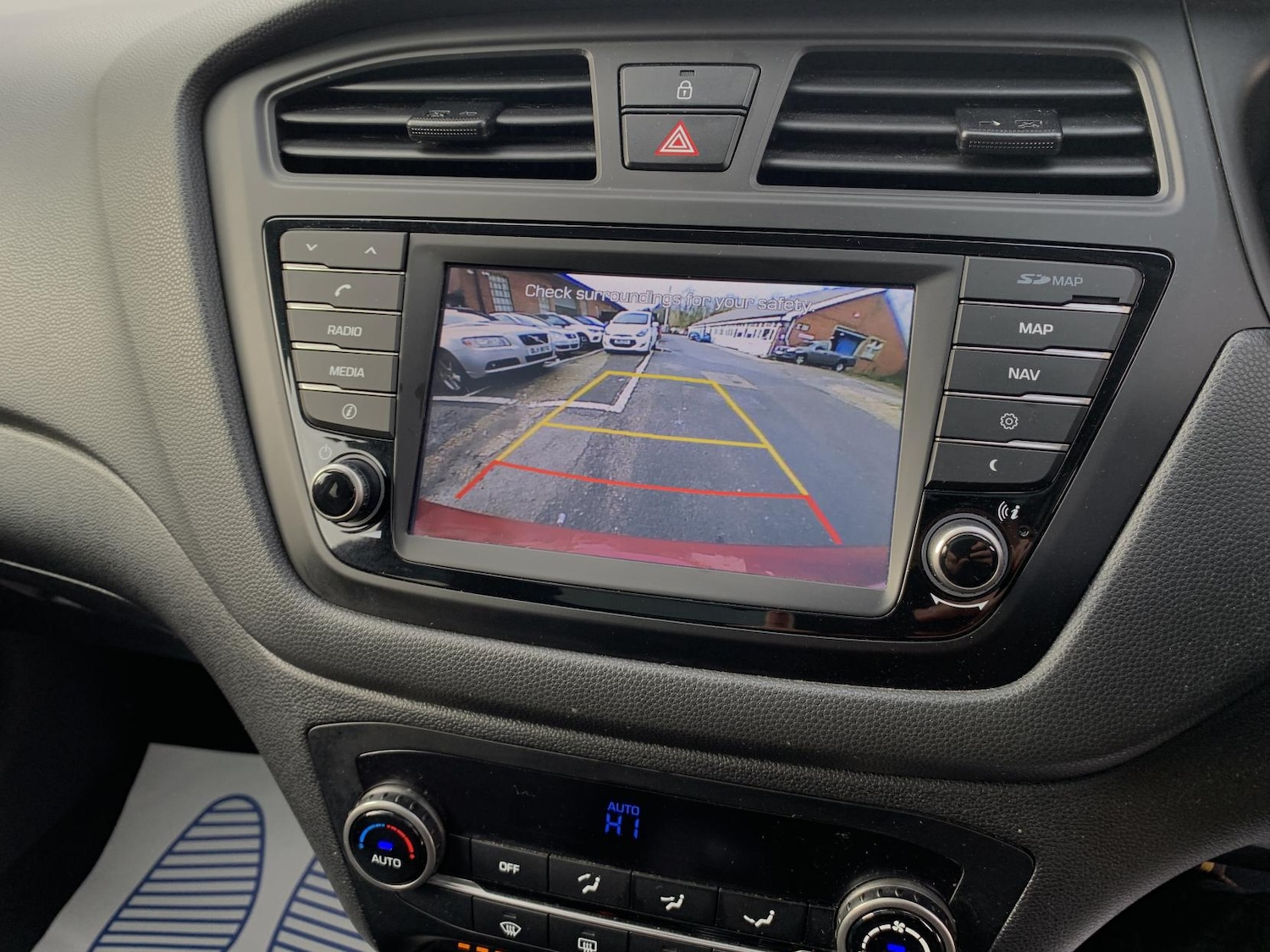 Used Hyundai i20 2017 for sale - 76384843: Photo 27