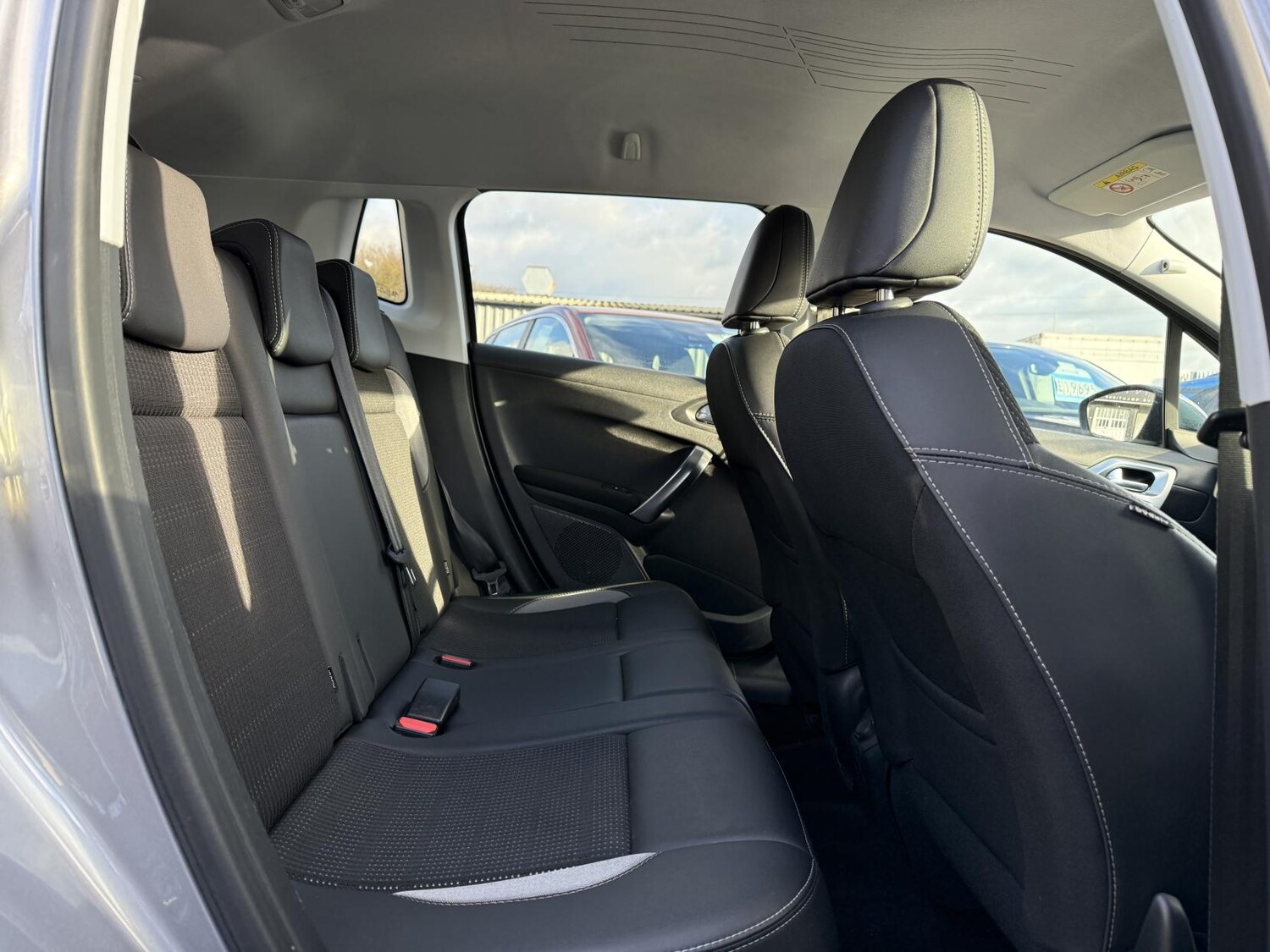 Used Peugeot 2008 2017 for sale - 76545471: Photo 17