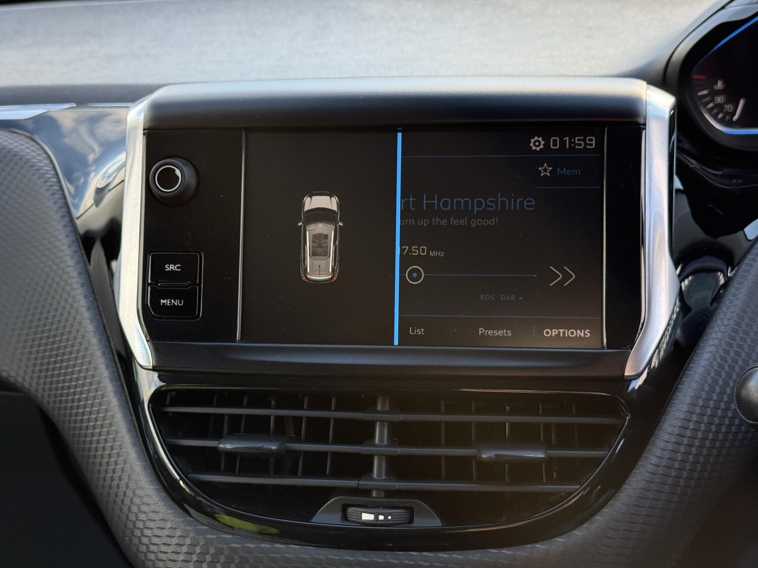 Used Peugeot 2008 2017 for sale - 76545471: Photo 21