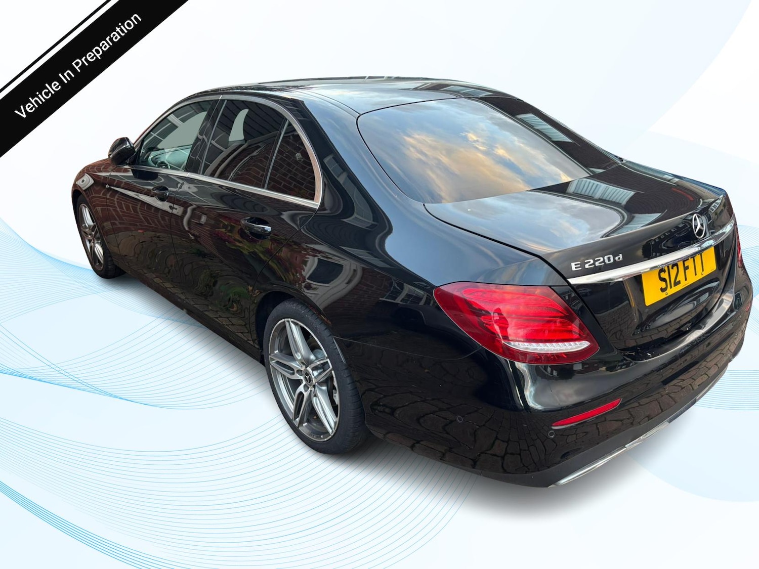 Used Mercedes-Benz E Class 2018 for sale - 76616112: Photo 2