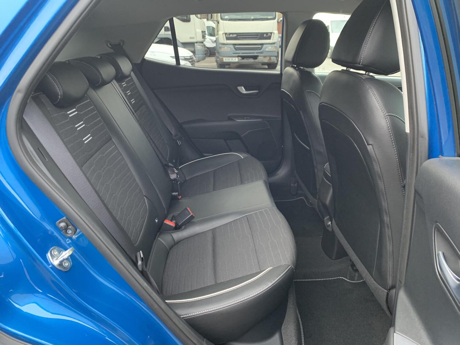 Used Kia Stonic 2022 for sale - 76908419: Photo 17