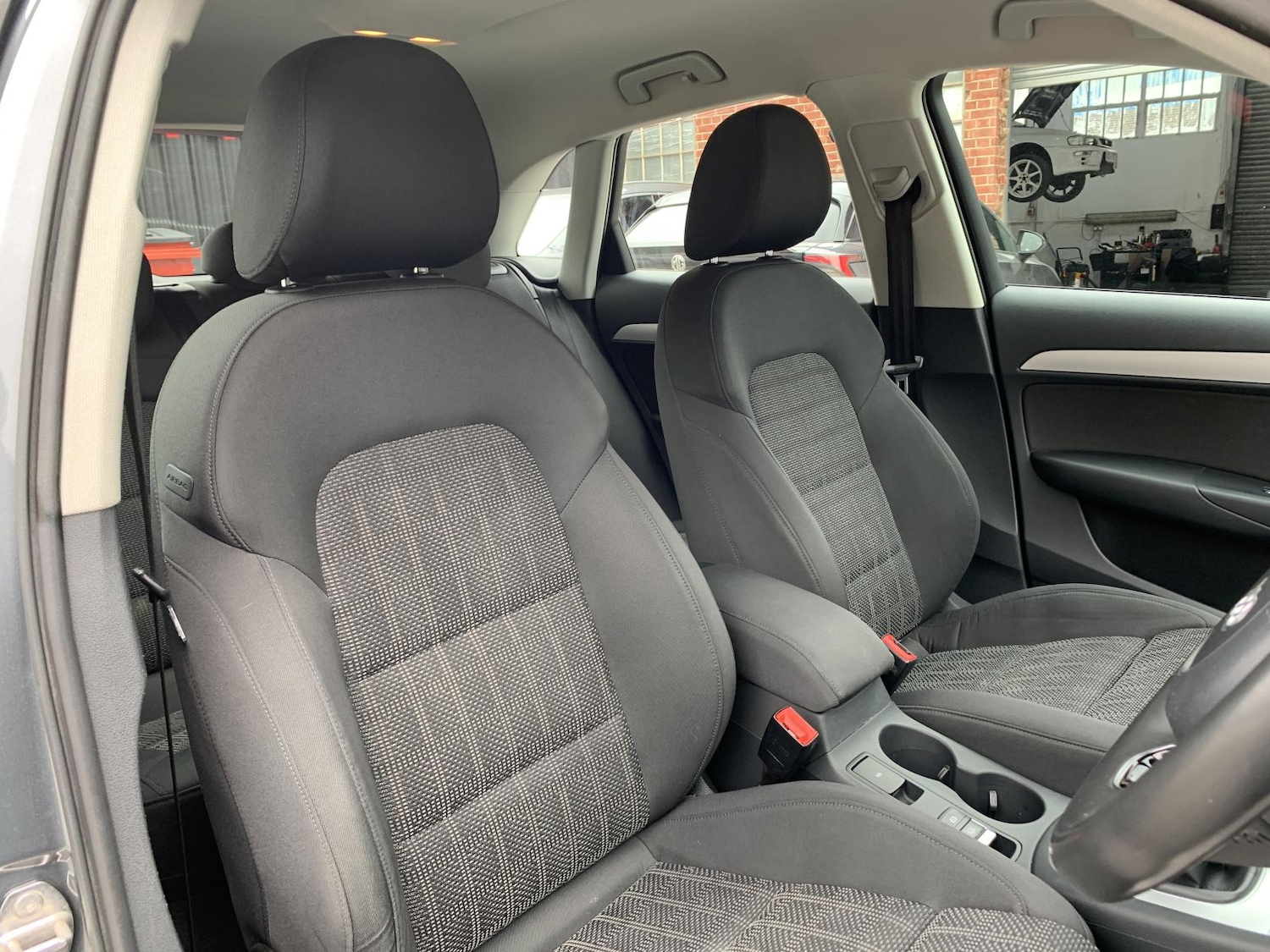 Used Audi Q3 2018 for sale - 76222967: Photo 11