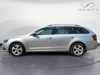 Used Skoda Octavia 2019 for sale - 75325982: Photo