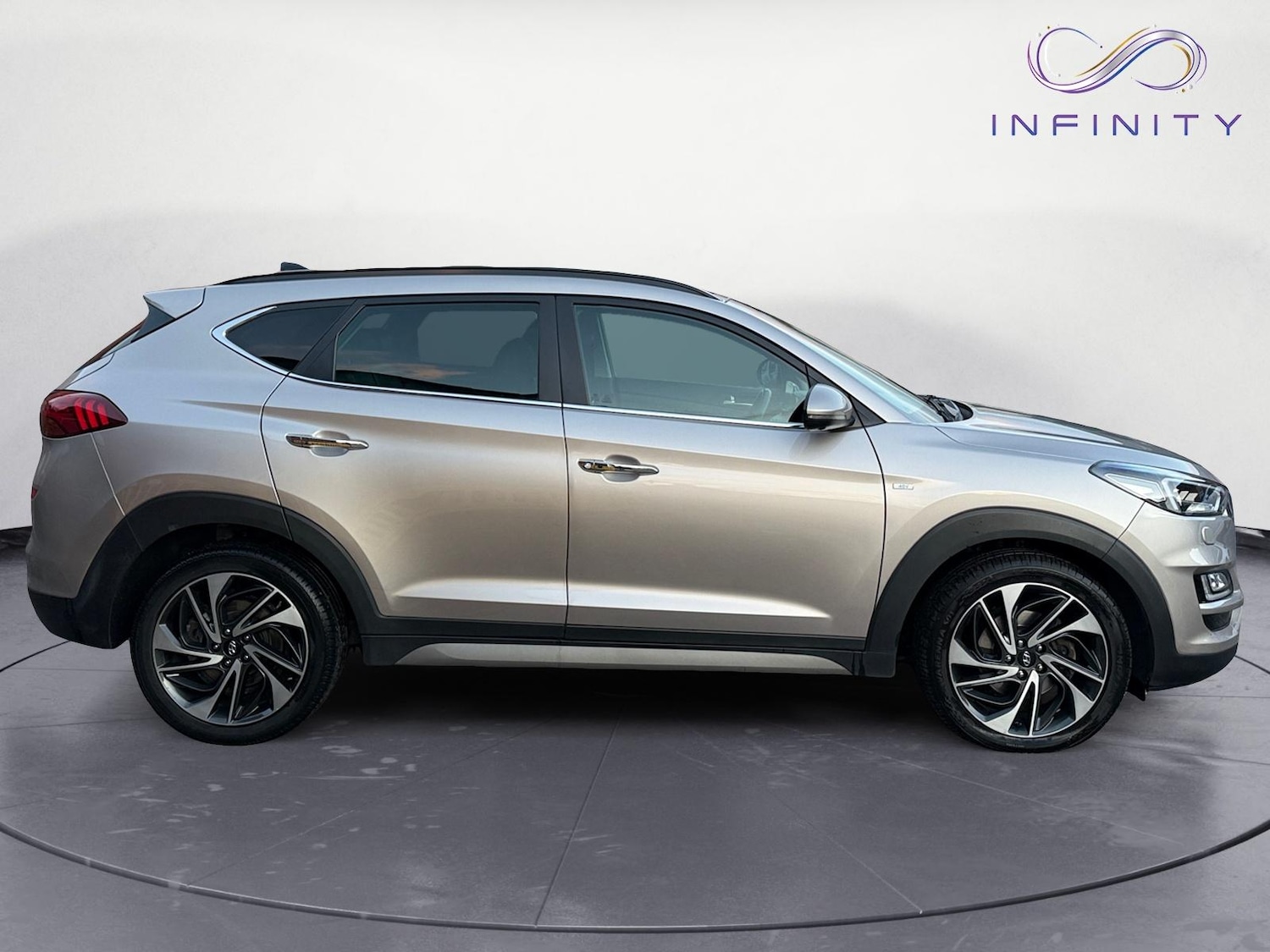 Used Hyundai TUCSON 2018 for sale - 76557328: Photo 8