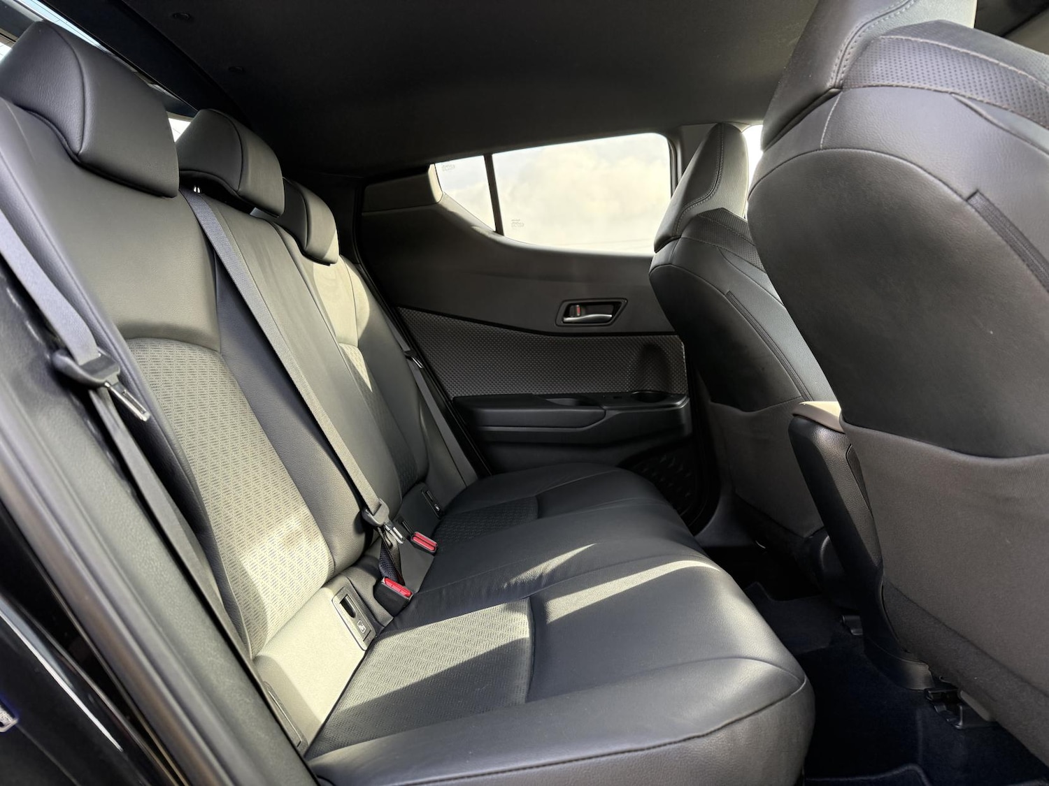 Used Toyota C-HR 2022 for sale - 77438781: Photo 15