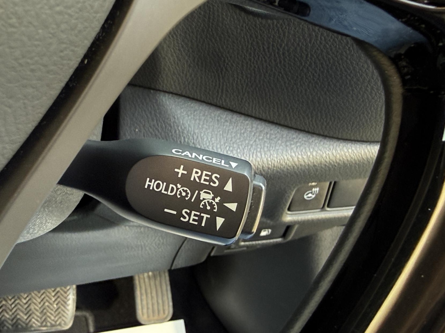 Used Toyota C-HR 2022 for sale - 77438781: Photo 25