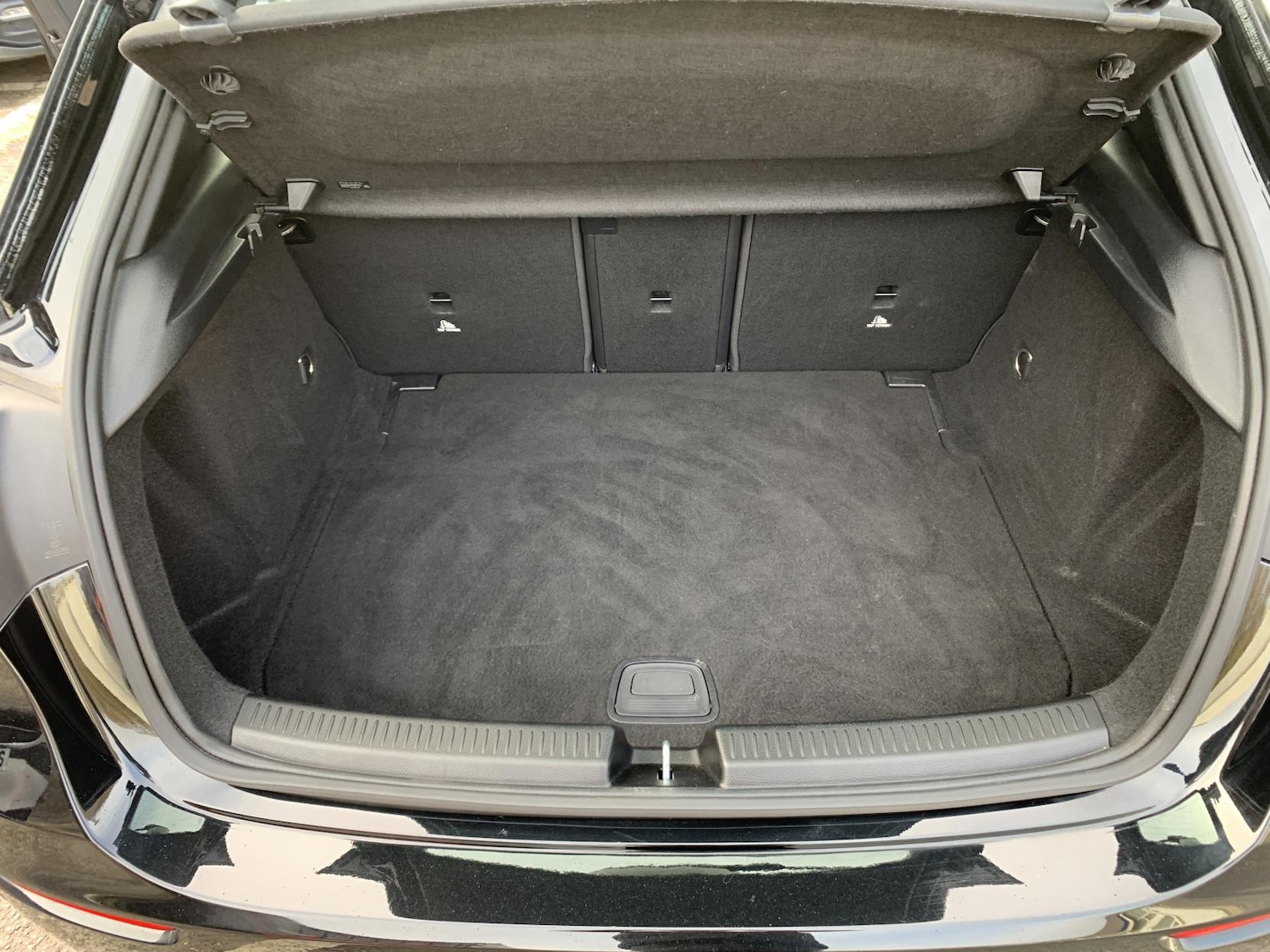 Used Mercedes-Benz A-Class 2019 for sale - 76290609: Photo 9