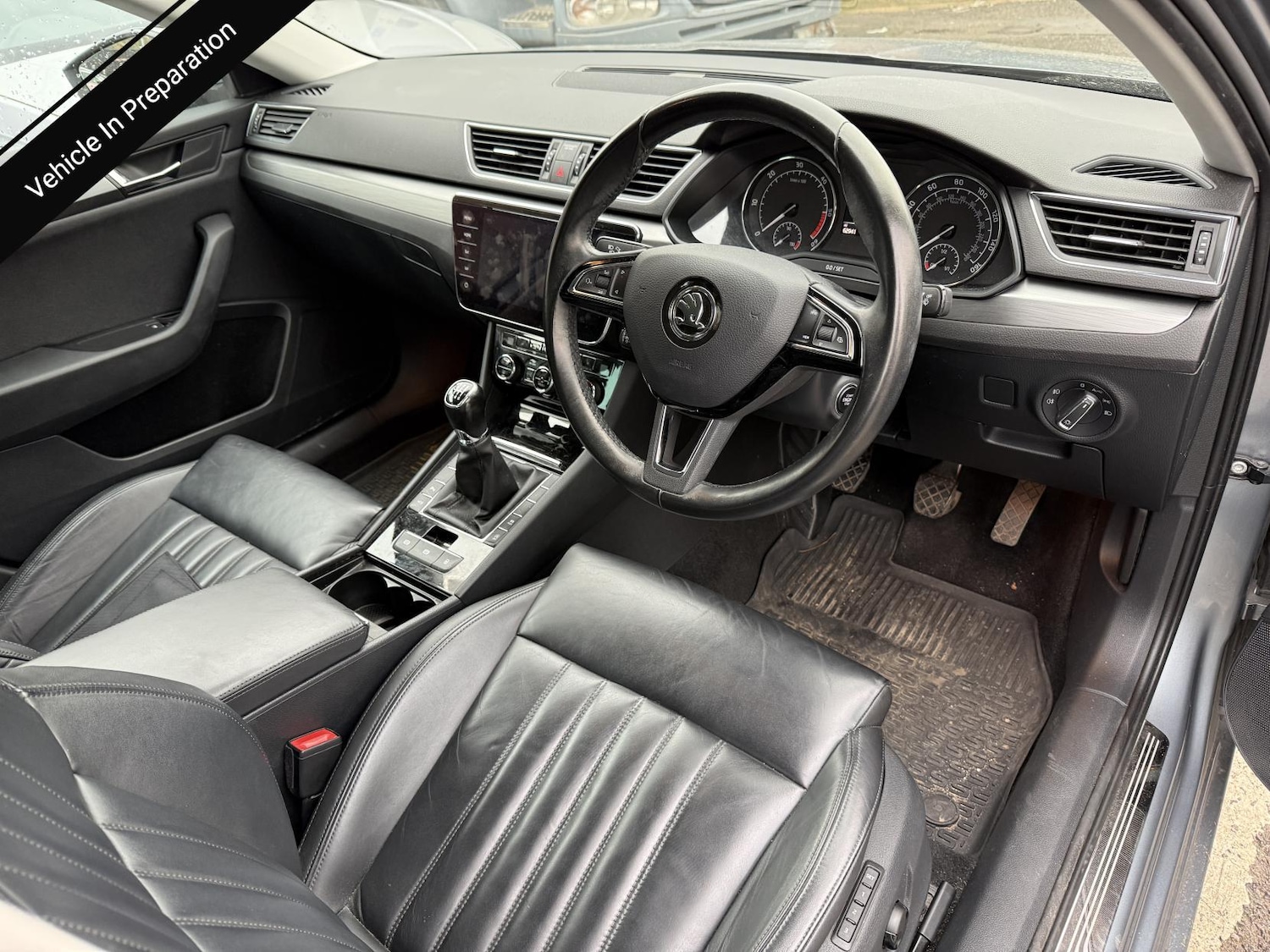 Used Skoda Superb 2018 for sale - 76494355: Photo 2