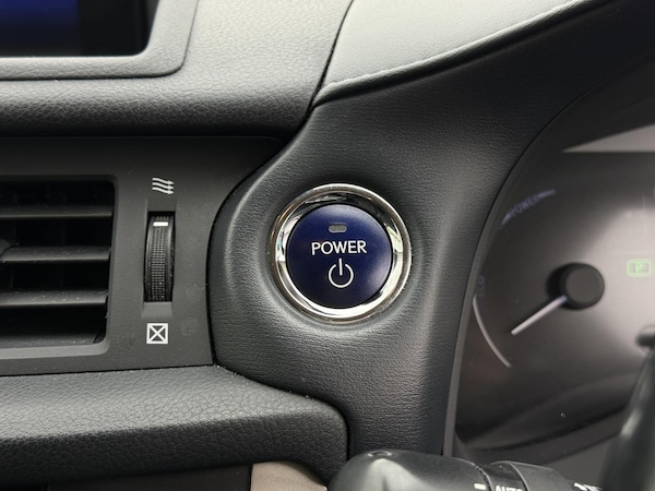 Used Lexus CT 2018 for sale - 76196974: Photo 31