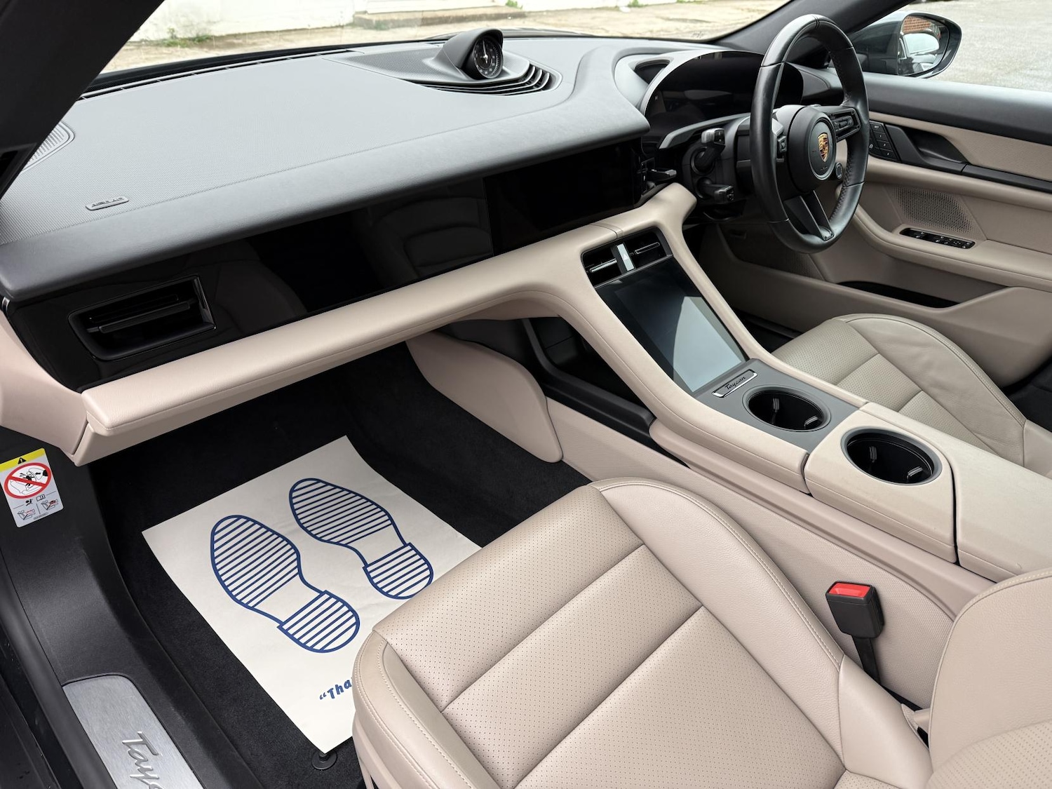 Used Porsche Taycan 2021 for sale - 76882182: Photo 14