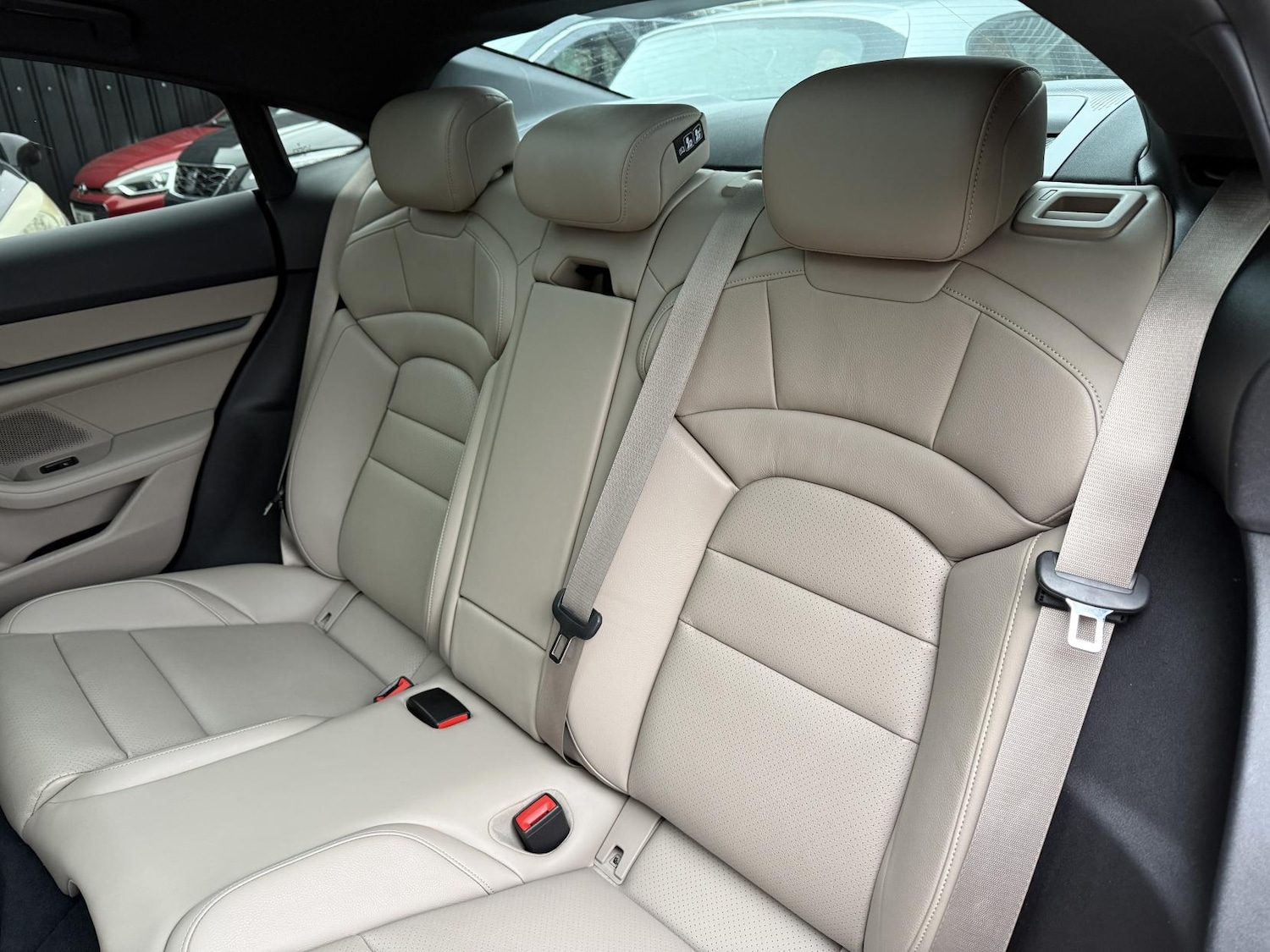 Used Porsche Taycan 2021 for sale - 76882182: Photo 19