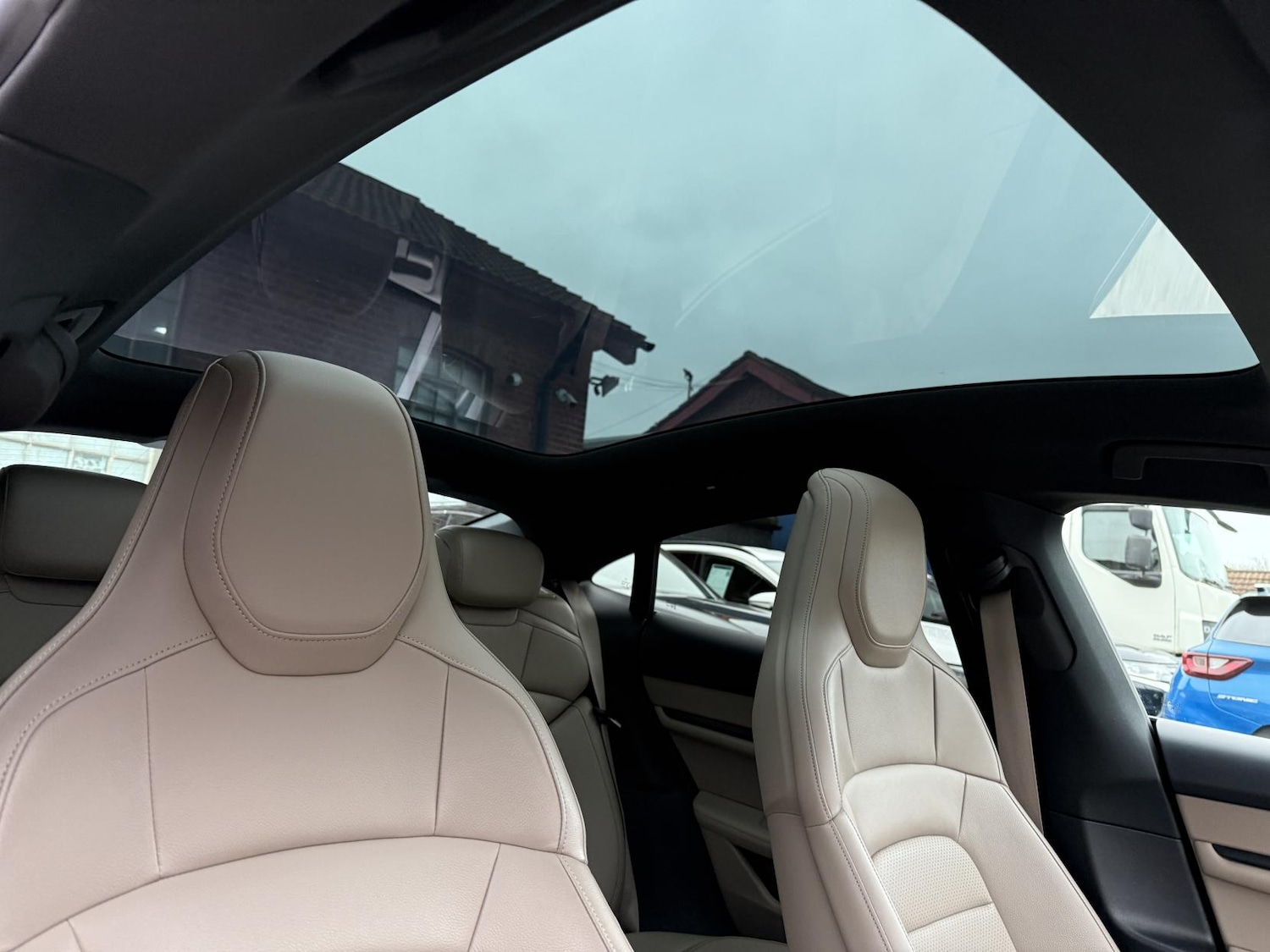 Used Porsche Taycan 2021 for sale - 76882182: Photo 23