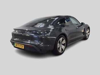 Used Porsche Taycan 2021 for sale - 76882182: Photo