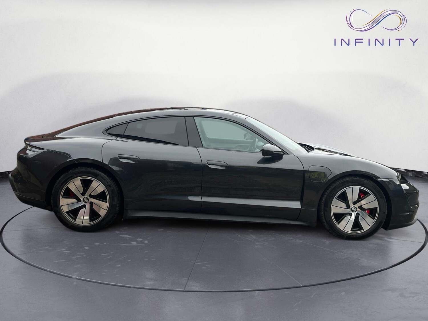 Used Porsche Taycan 2021 for sale - 76882182: Photo 8