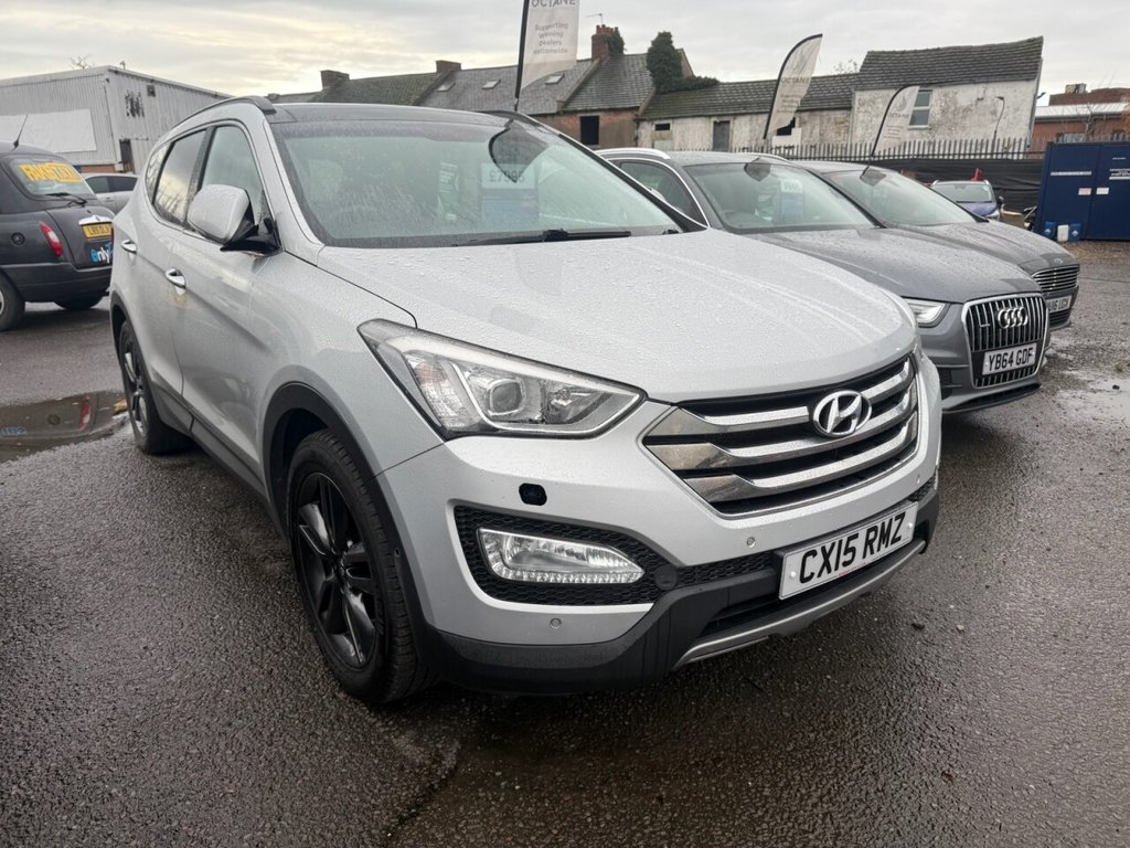 Used Hyundai Santa Fe 2015 for sale - 76820305: Photo 1