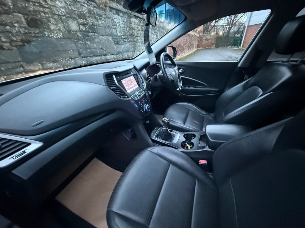 Used Hyundai Santa Fe 2015 for sale - 76820305: Photo 13