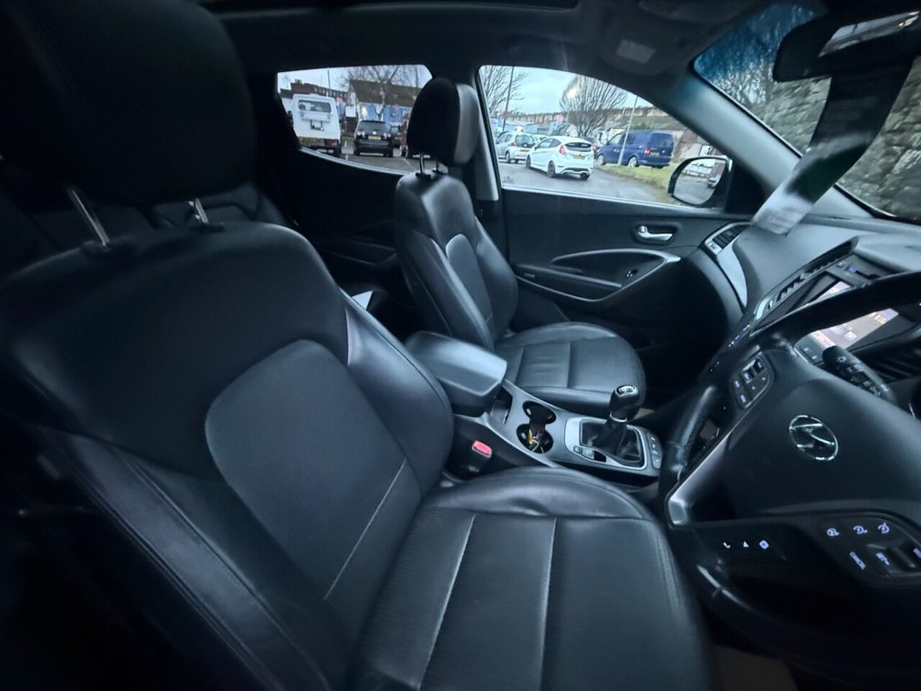 Used Hyundai Santa Fe 2015 for sale - 76820305: Photo 14