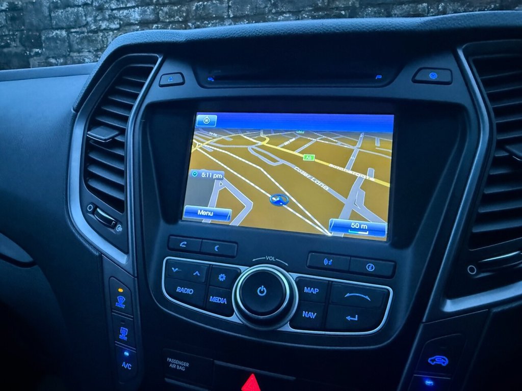 Used Hyundai Santa Fe 2015 for sale - 76820305: Photo 23