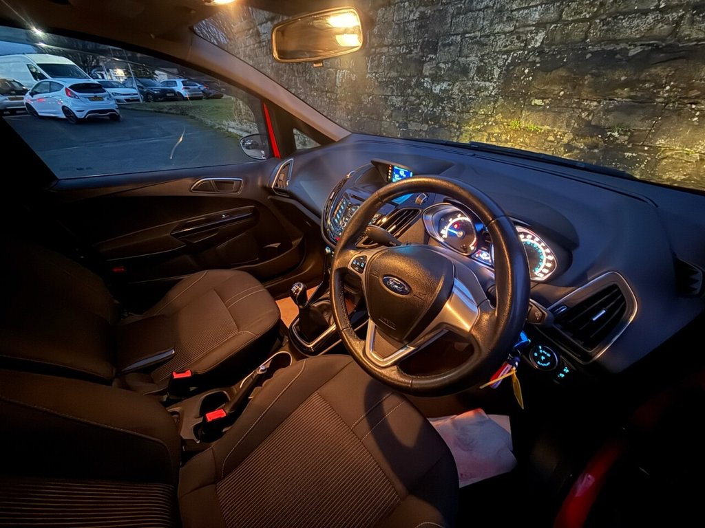 Used Ford B-MAX 2013 for sale - 77236430: Photo 17