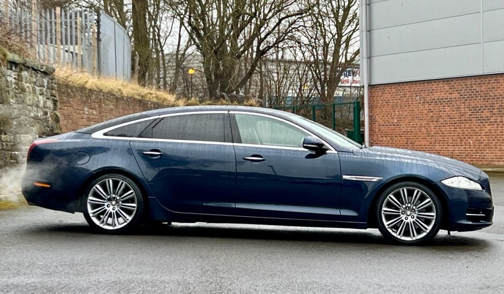 Used Jaguar XJ 2011 for sale - 76820659: Photo 4