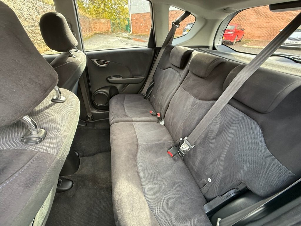 Used Honda Jazz 2011 for sale - 76820184: Photo 11