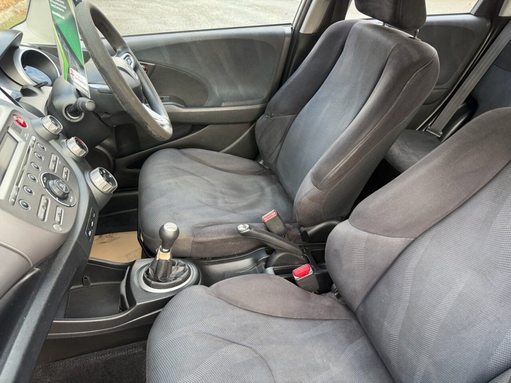 Used Honda Jazz 2011 for sale - 76820184: Photo 16