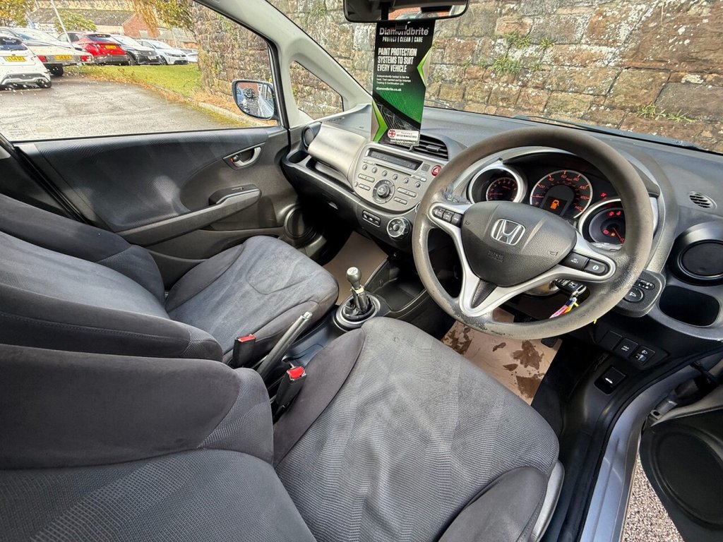 Used Honda Jazz 2011 for sale - 76820184: Photo 19