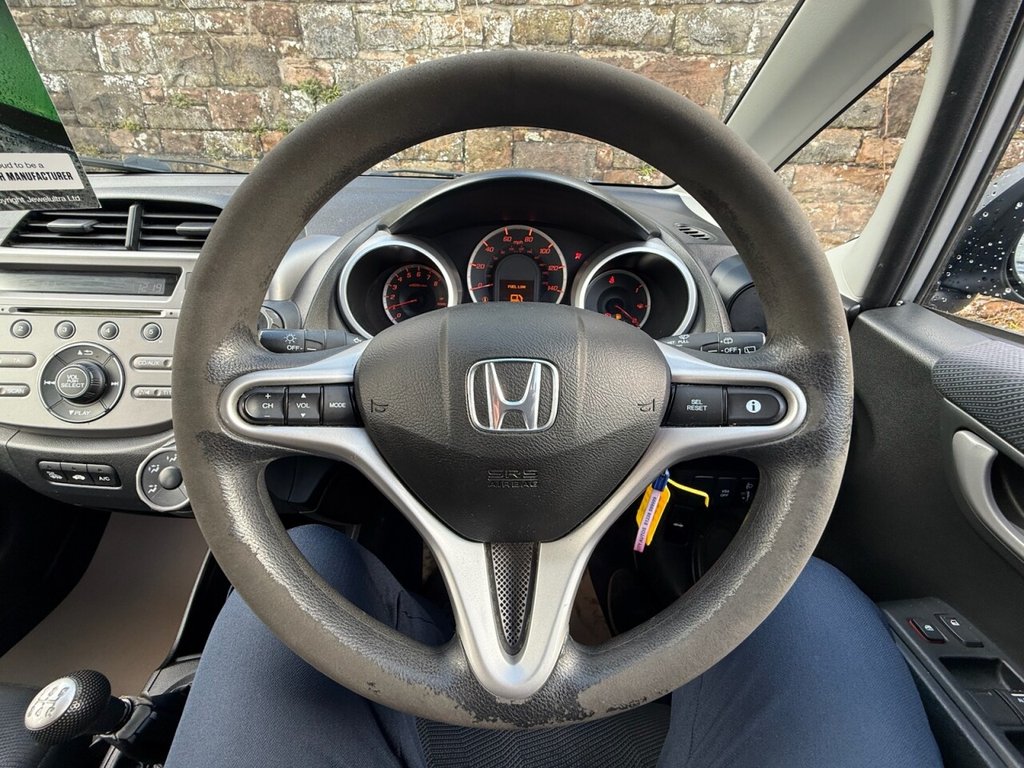 Used Honda Jazz 2011 for sale - 76820184: Photo 21