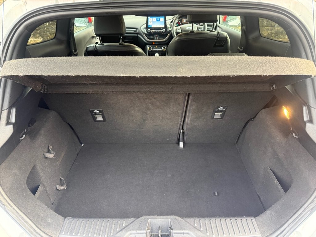 Used Ford Fiesta 2018 for sale - 76820409: Photo 9