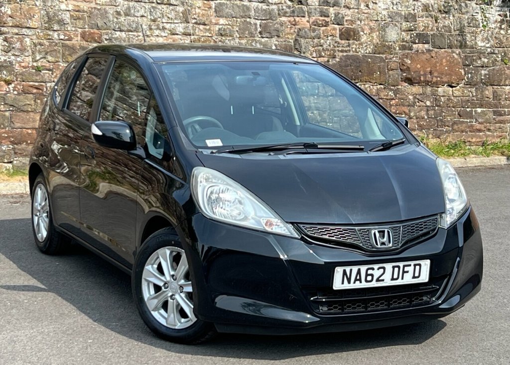 Used Honda Jazz 2012 for sale - 76820647: Photo 3