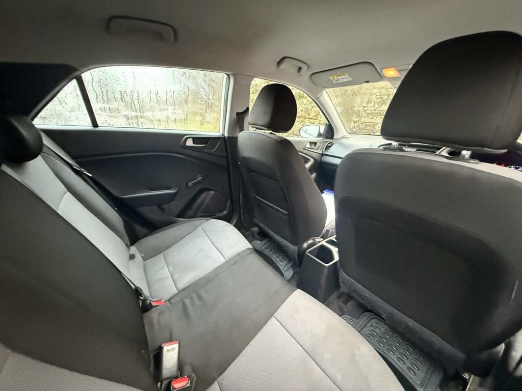 Used Hyundai i20 2017 for sale - 77121700: Photo 14