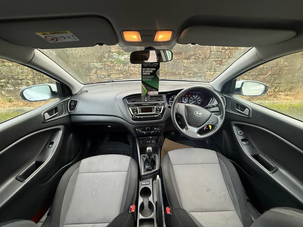 Used Hyundai i20 2017 for sale - 77121700: Photo 15