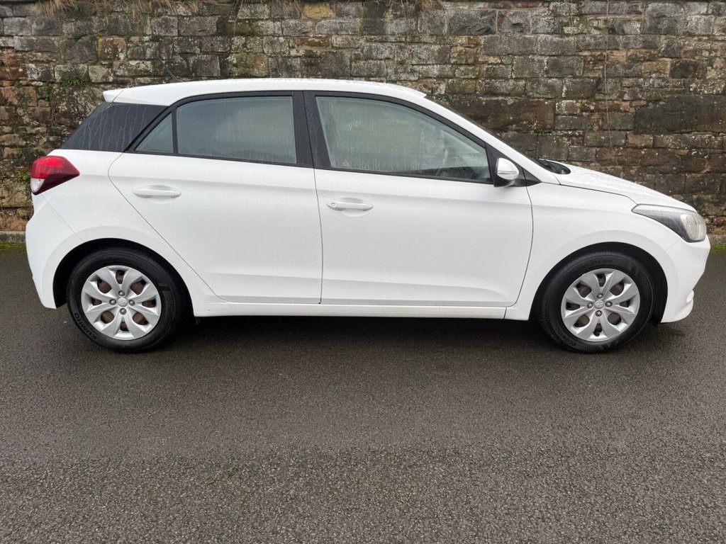 Used Hyundai i20 2017 for sale - 77121700: Photo 4
