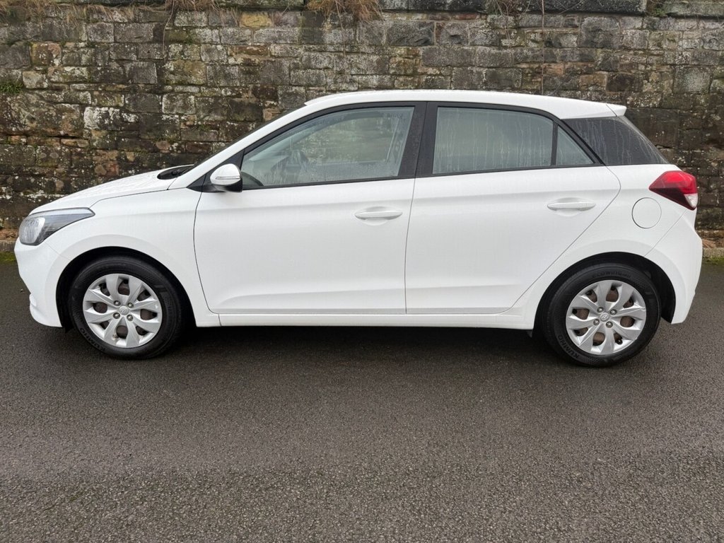 Used Hyundai i20 2017 for sale - 77121700: Photo 5