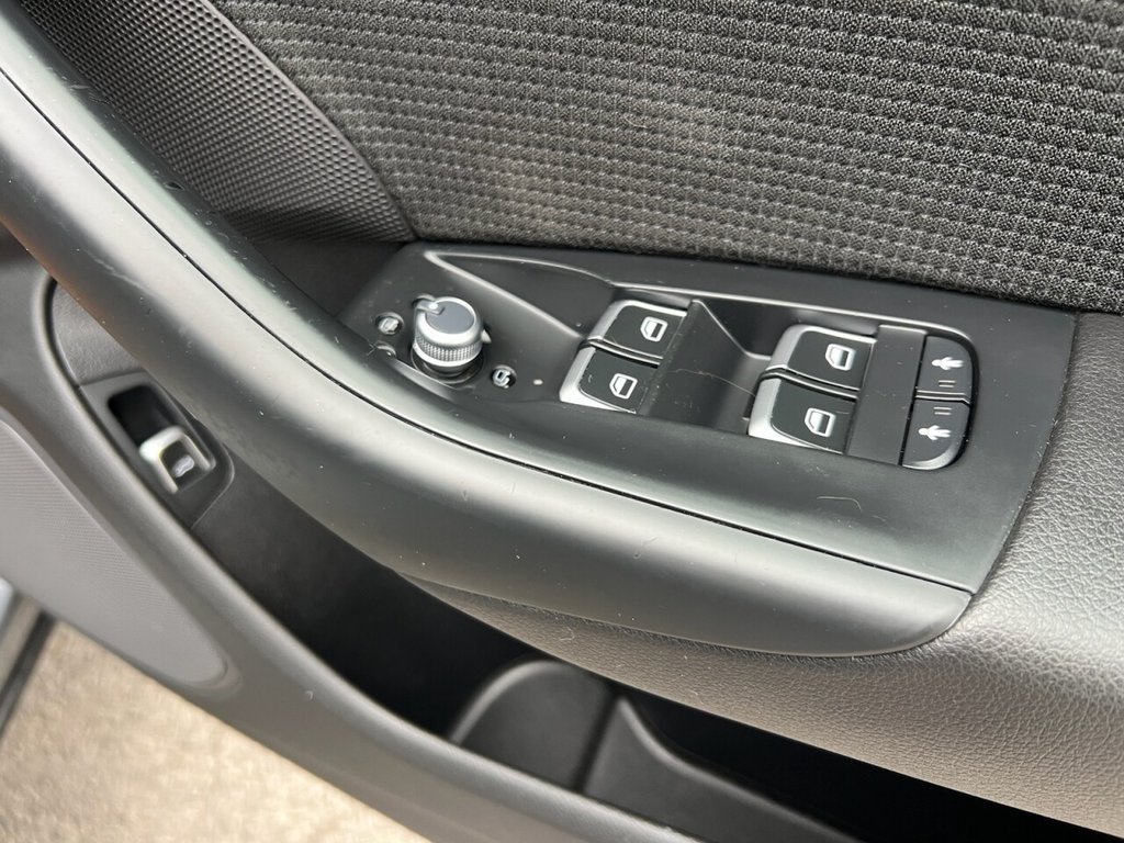 Used Audi Q3 2014 for sale - 76820208: Photo 29