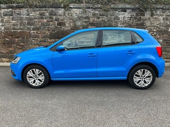 Used Volkswagen Polo 2015 for sale - 79709188: Photo