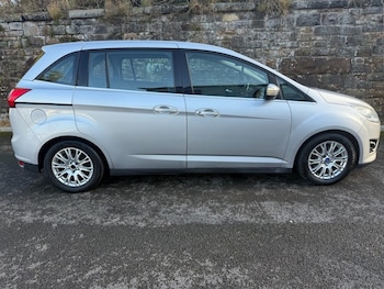 Used Ford Grand C-Max 2010 for sale - 76820226: Photo
